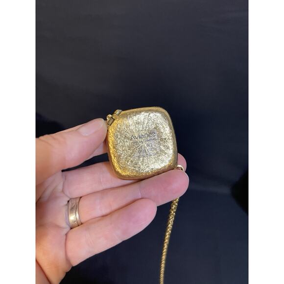 Vintage Prince Matchabelli Aviance Solid Perfume Locket Pendant Necklace 0.09oz - Picture 5 of 8